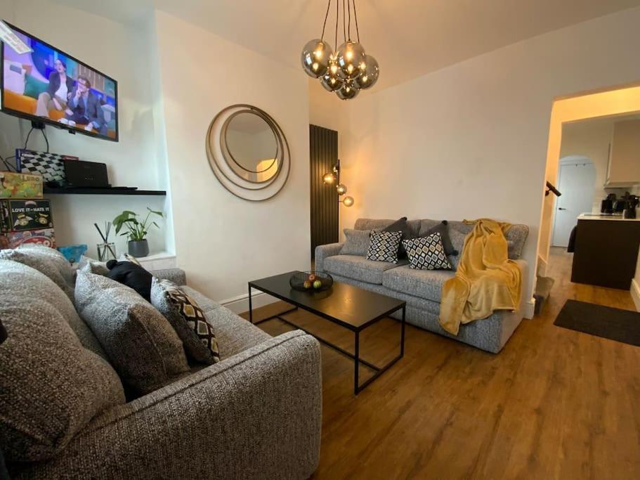 Centrally Located To The City Of Lincoln Dış mekan fotoğraf