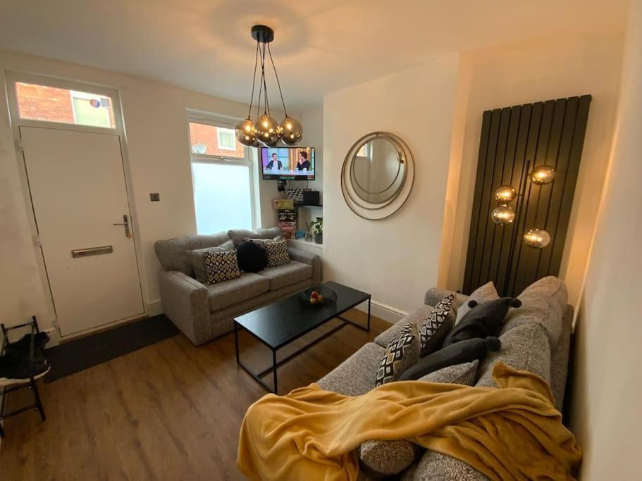 Centrally Located To The City Of Lincoln Dış mekan fotoğraf